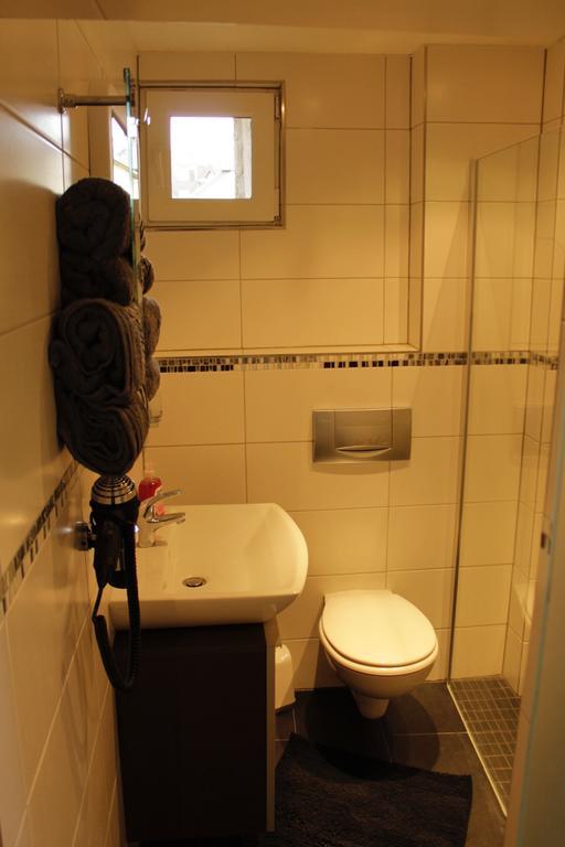 Fe Wo Am Alten Rathaus Andernach Phòng bức ảnh